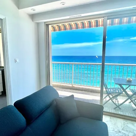 דירה Seaviews By Jenni Menton, La Suite, Superbe Front De Mer, Emplacement Avec Terrasse Et Parking!