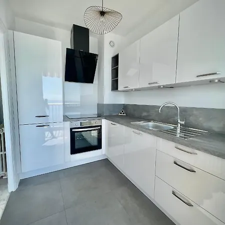 דירה Seaviews By Jenni Menton, La Suite, Superbe Front De Mer, Emplacement Avec Terrasse Et Parking! *