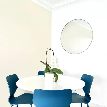 דירה Seaviews By Jenni Menton, La Suite, Superbe Front De Mer, Emplacement Avec Terrasse Et Parking! מנטון