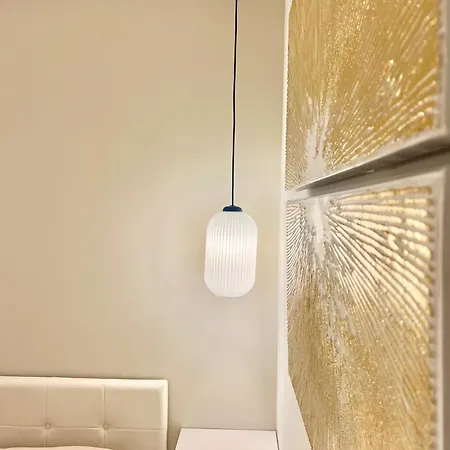 Seaviews By Jenni Menton, La Suite, Superbe Front De Mer, Emplacement Avec Terrasse Et Parking! * מנטון