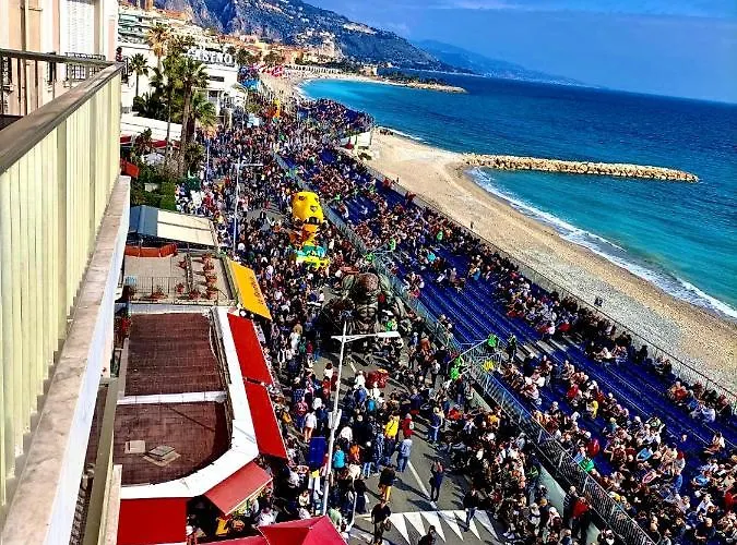 Seaviews By Jenni Menton, La Suite, Superbe Front De Mer, Emplacement Avec Terrasse Et Parking! Menton