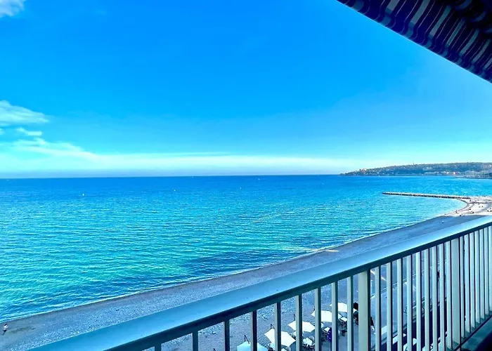 Seaviews By Jenni Menton, La Suite, Superbe Front De Mer, Emplacement Avec Terrasse Et Parking! Menton
